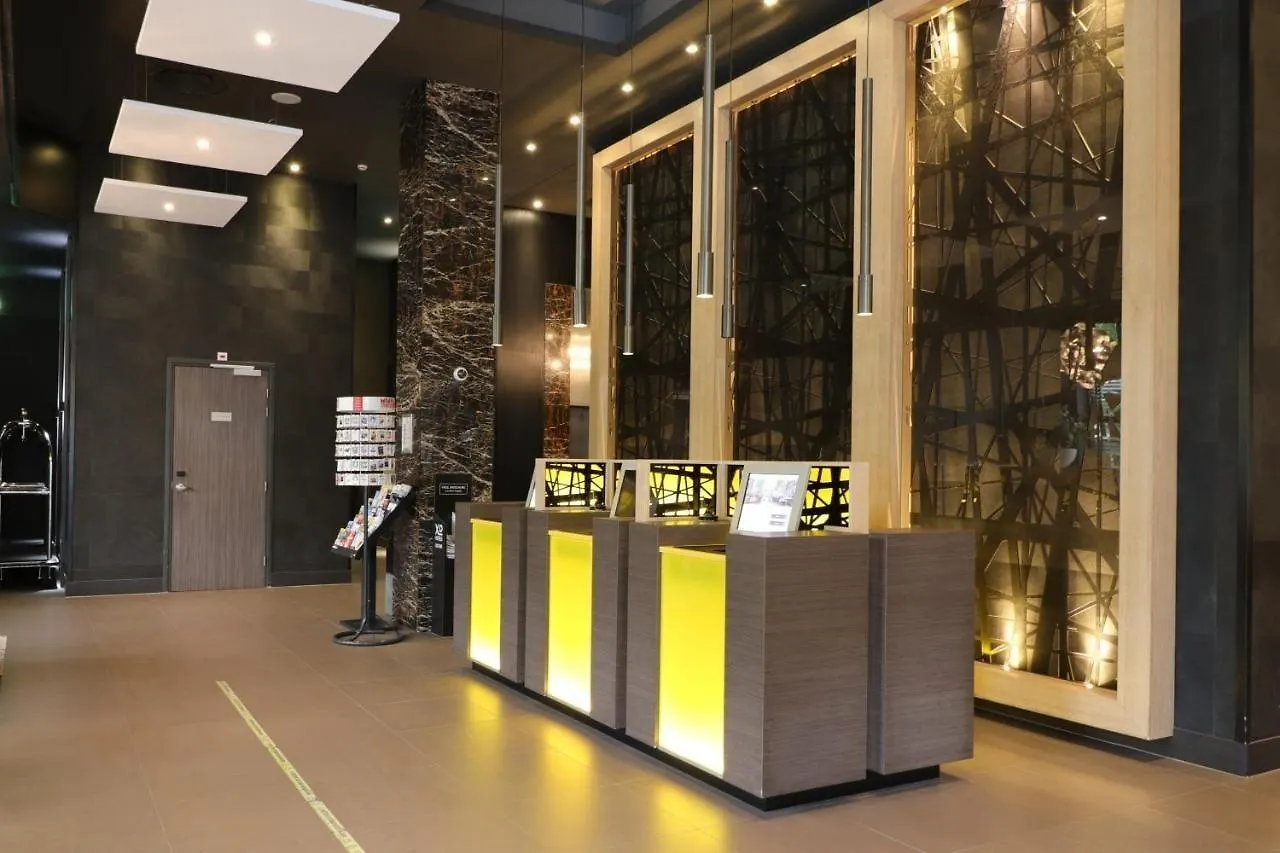 Xo Hotels Couture Amsterdam 4*,